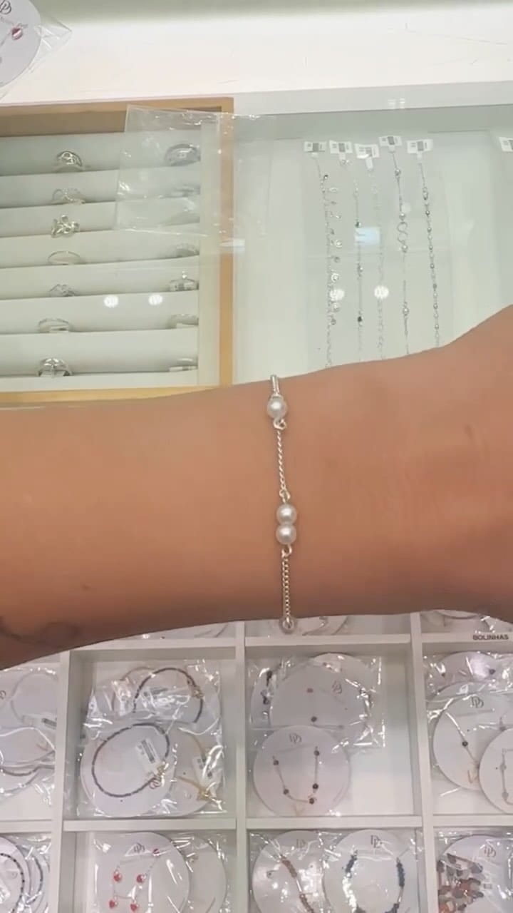 Post 7 by Daniele Dessin on Instagram (video)