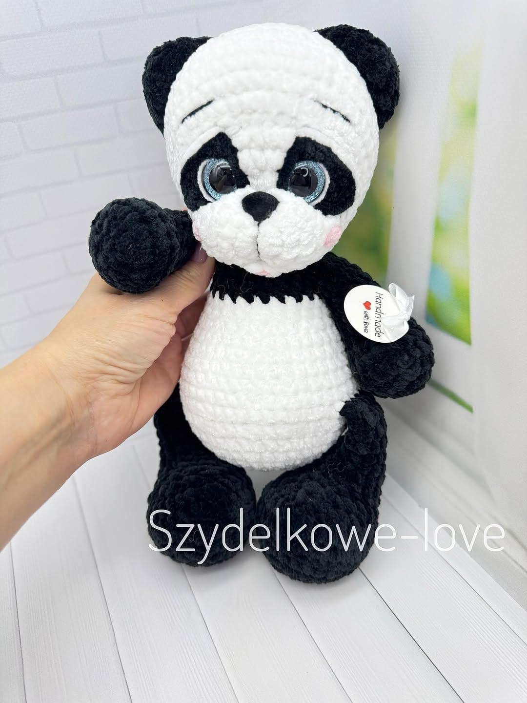 Post 10 by Szydełkowe Zabawki Maskotki Misie on Instagram (carousel)