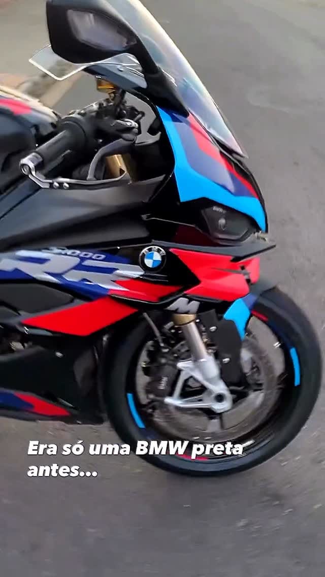 Post 8 by NTR Customs - Envelopamento on Instagram (video)