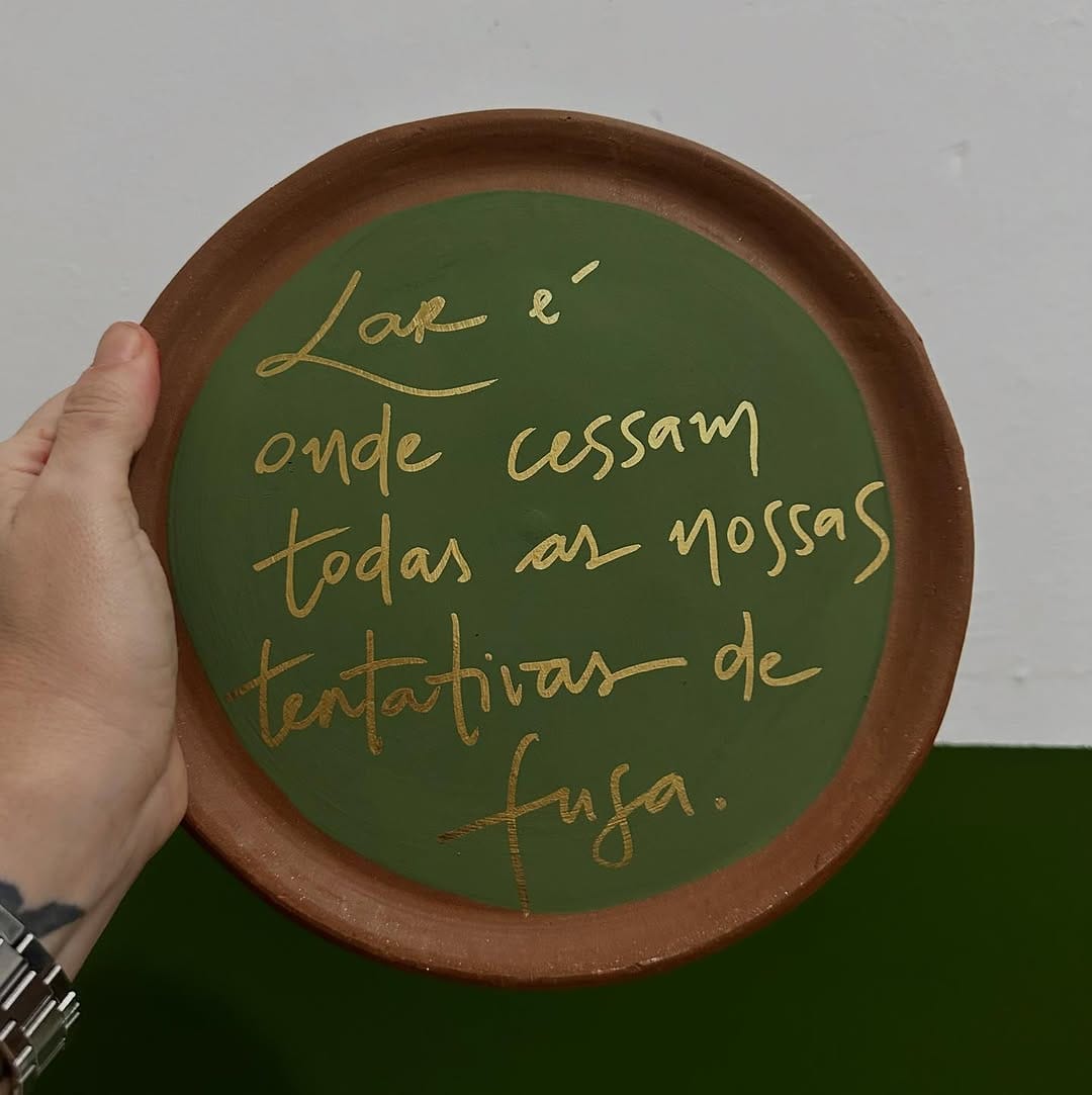 Post 10 by tempo chamado tempo on Instagram (image)