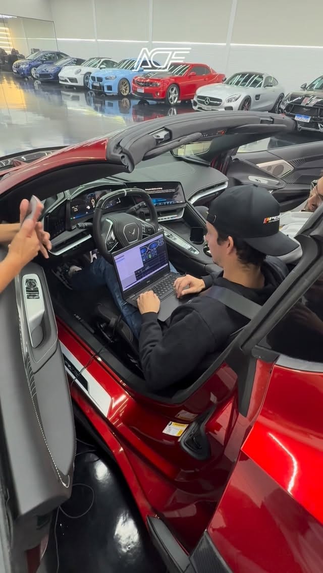 Post 5 by Centro Automotivo Underground on Instagram (video)