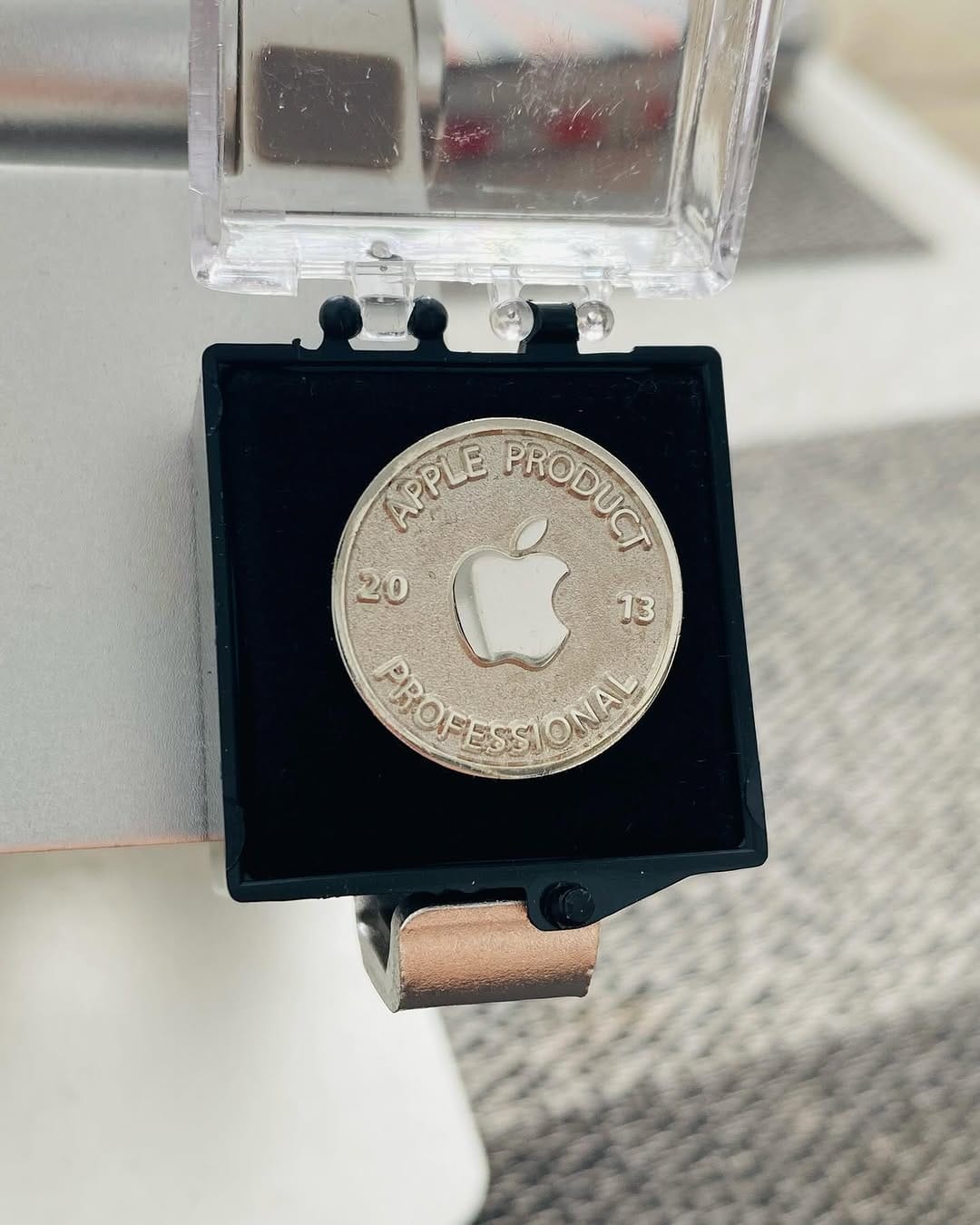 Post 7 by Coleção Apple on Instagram (image)