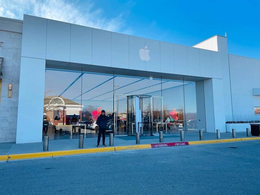 Post 2 by Coleção Apple on Instagram (carousel)