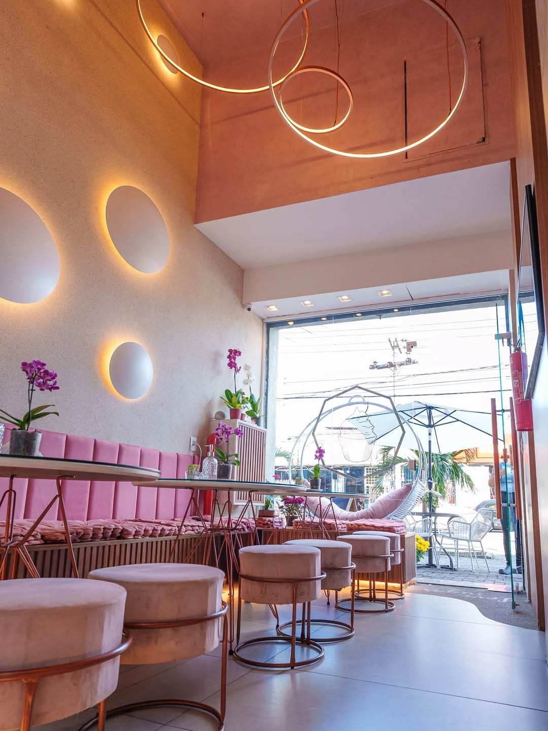 Post 8 by Love Sugar | Confeitaria & Café on Instagram (carousel)