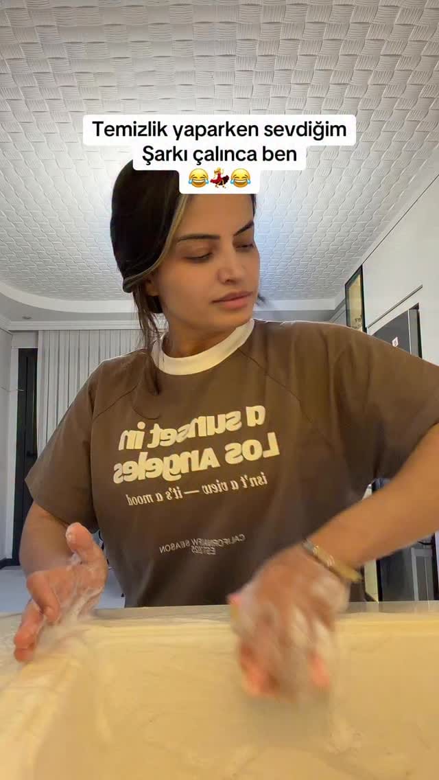 Post 5 by Yasemin Pınar on Instagram (video)