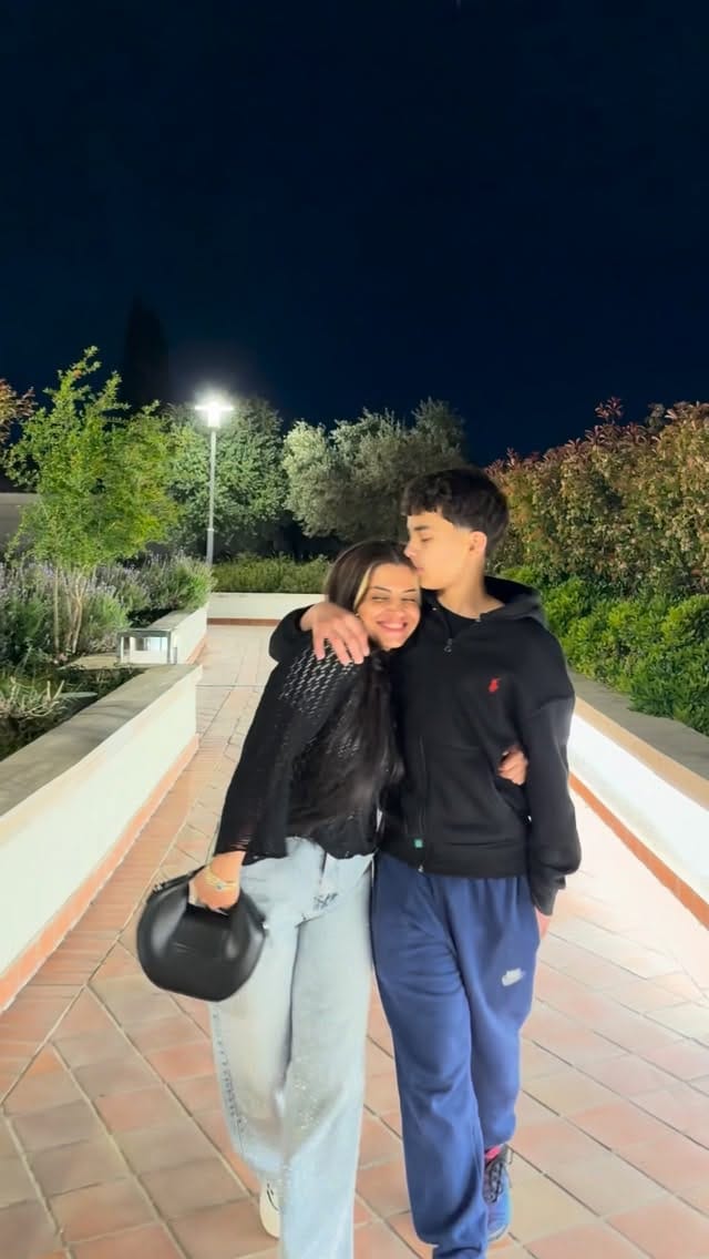 Post 9 by Yasemin Pınar on Instagram (video)