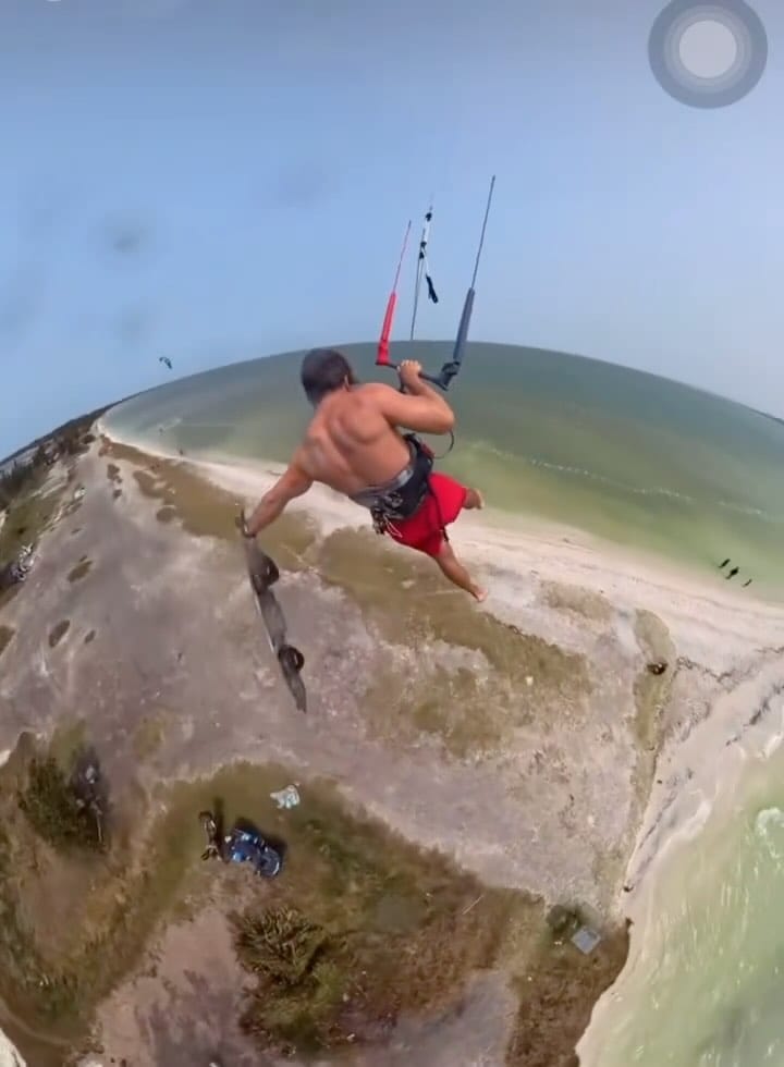 Post 1 by Kitesurf Rio on Instagram (video)