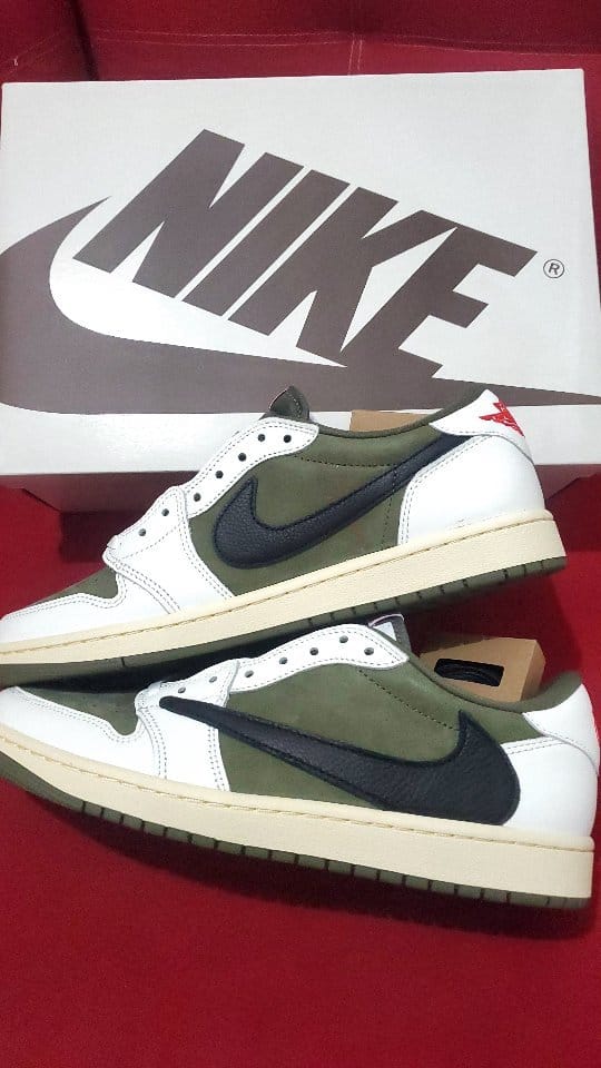 Post 10 by Authentic Shoes SV on Instagram (video)