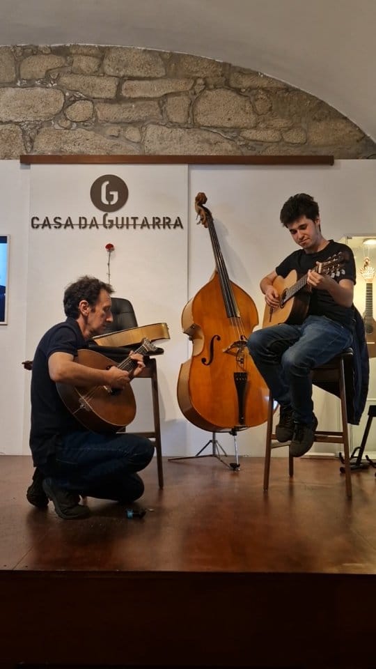 Post 8 by Casa da Guitarra on Instagram (video)