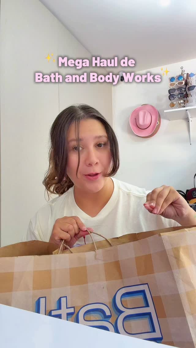 Post 4 by La Pao 🎀 on Instagram (video)