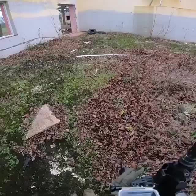 Post 3 by Loja Blowback on Instagram (video)