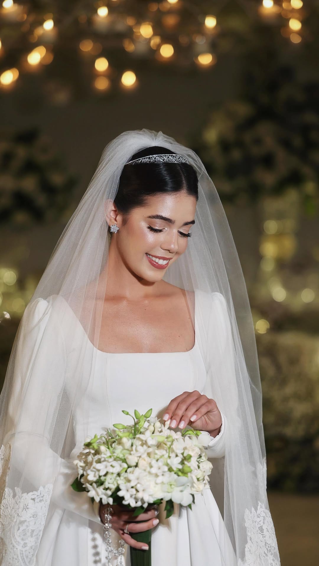 Post 10 by Ianna Grave on Instagram (video)