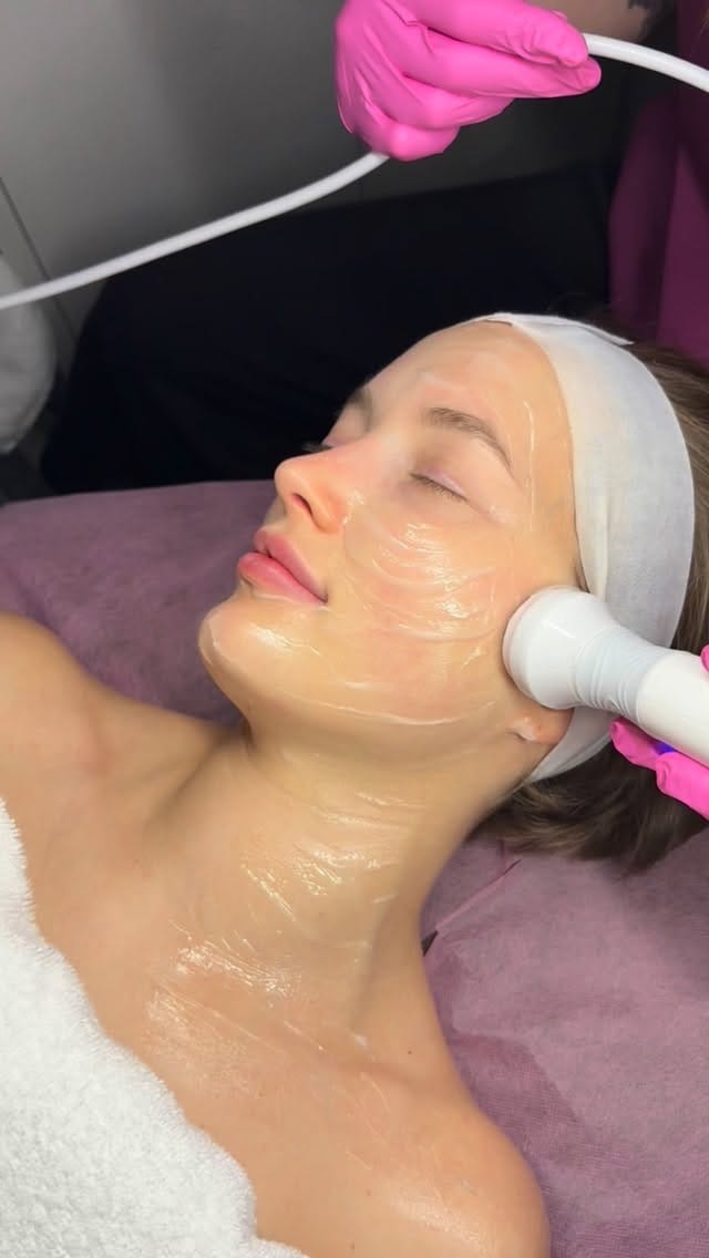 Post 5 by BBL| Icoone | Facial | Body | Head Spa | Brooklyn | Manhattan on Instagram (video)