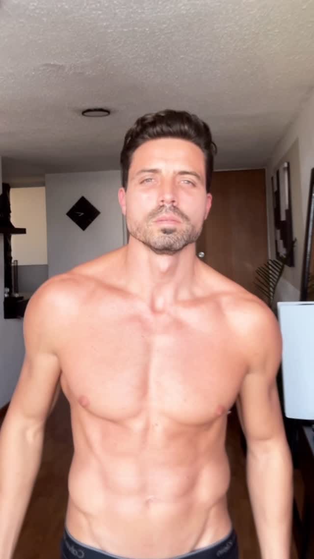 Post 1 by Emmanuel Giovannini on Instagram (video)
