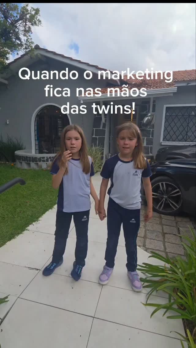 Post 5 by OdontoFace Curitiba on Instagram (video)