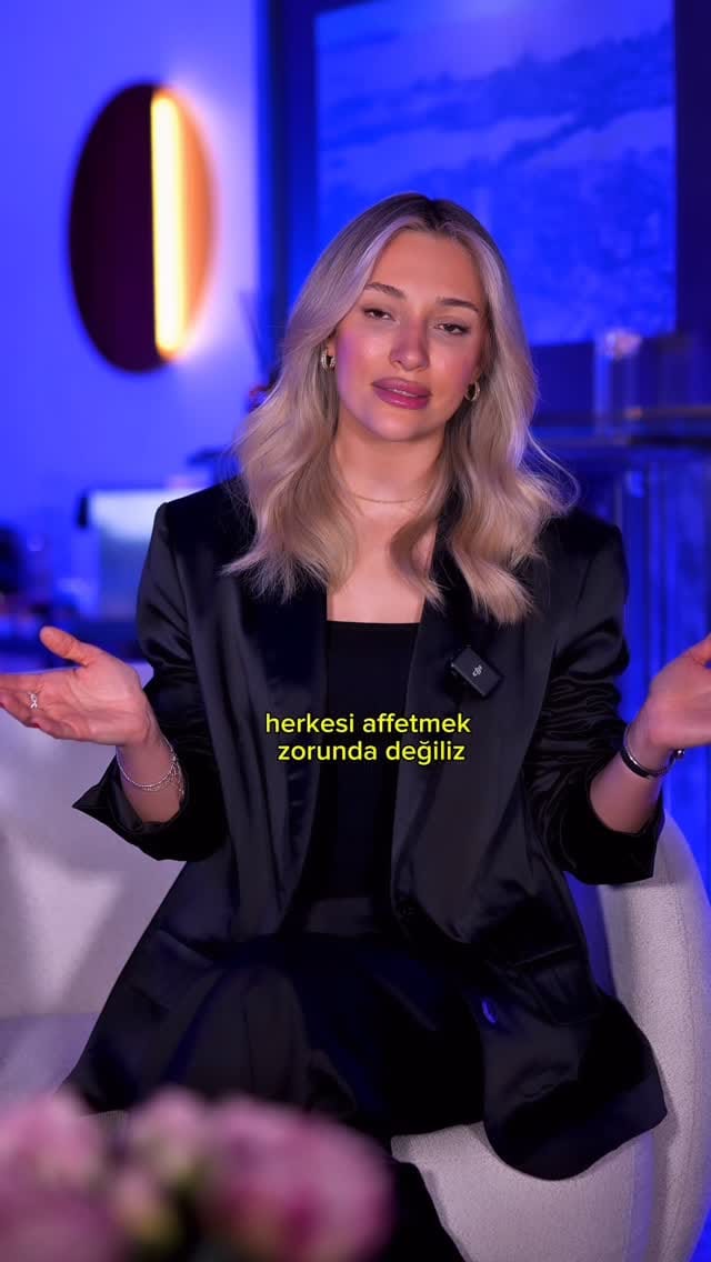 Post 2 by Tuba Dadaşoğlu on Instagram (video)