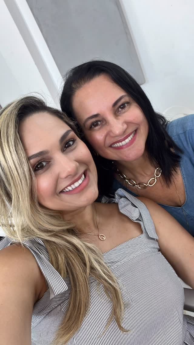 Post 3 by Dra. Daniele Pinheiro | Lipo de Papada Salvador on Instagram (video)