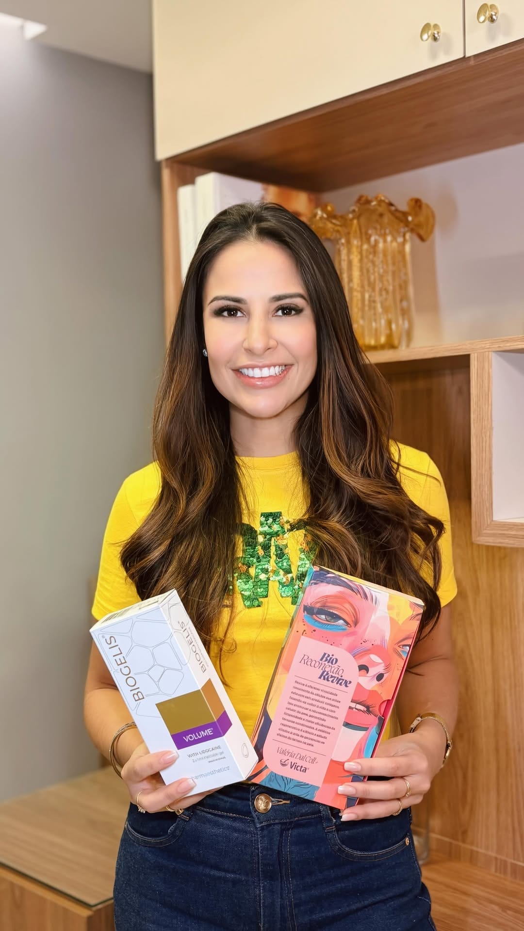 Post 4 by Jéssica Souza/ Harmonização Facial/ Lipopapada Avançada on Instagram (video)