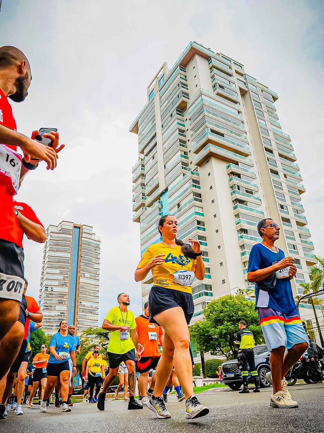 Post 4 by Thaís Conzo - Nutri Esportiva | Ed Fisíca on Instagram (carousel)