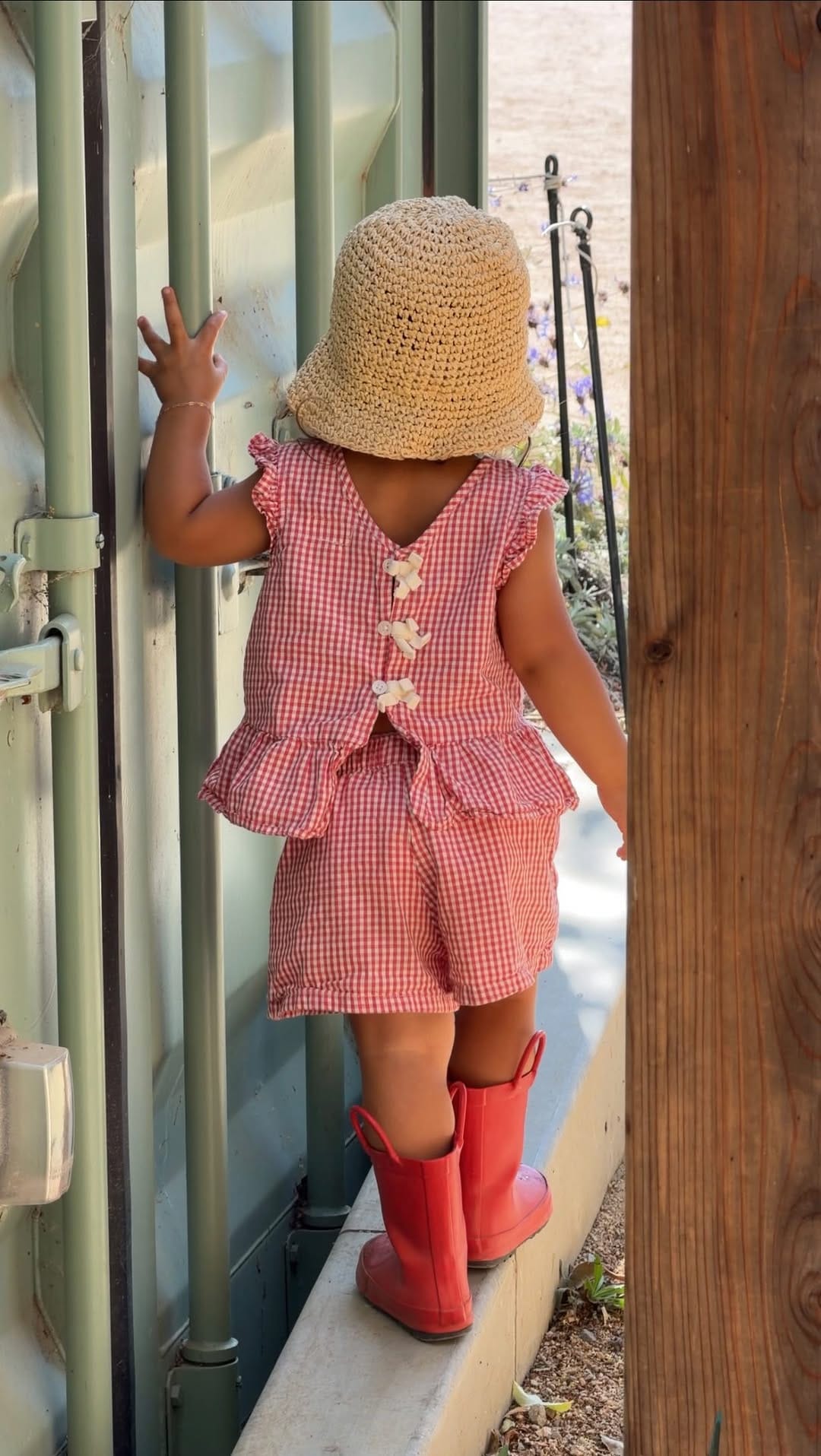 Post 5 by yasmeen | motherhood . wellness . lifestyle on Instagram (video)