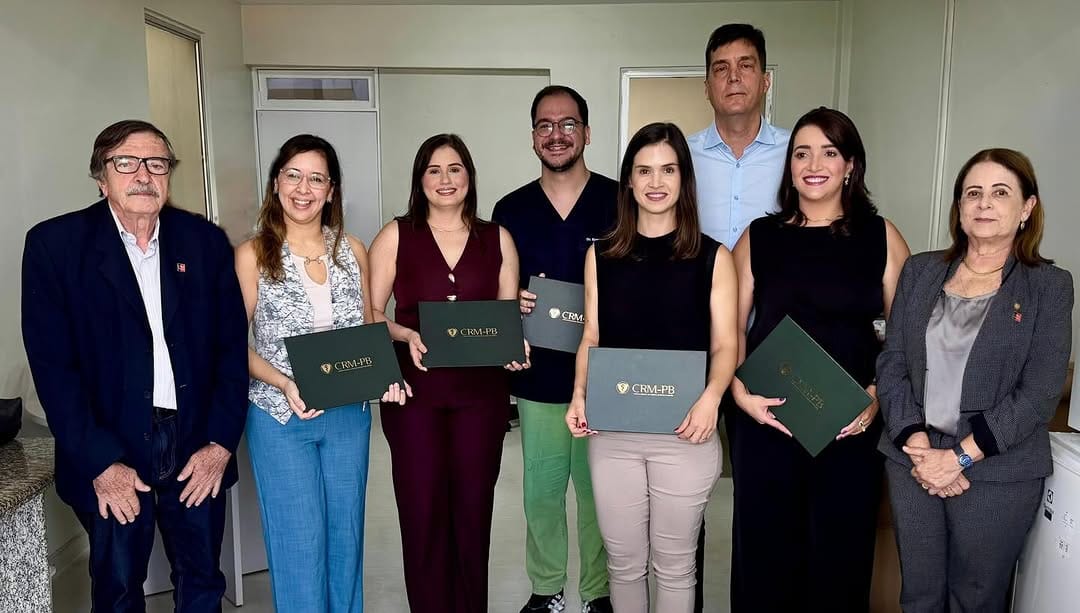 Post 4 by HCA - Campina Grande - PB on Instagram (carousel)