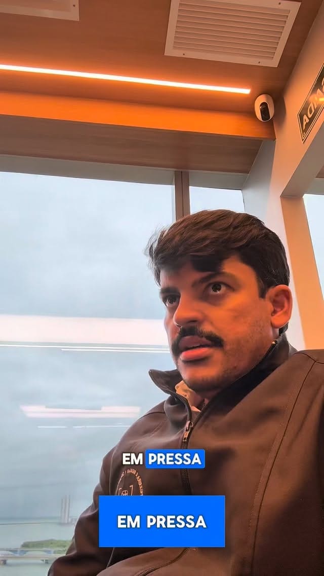 Post 5 by DR. JOÃO SEIXAS | DENTISTA | IMPLANTES on Instagram (video)