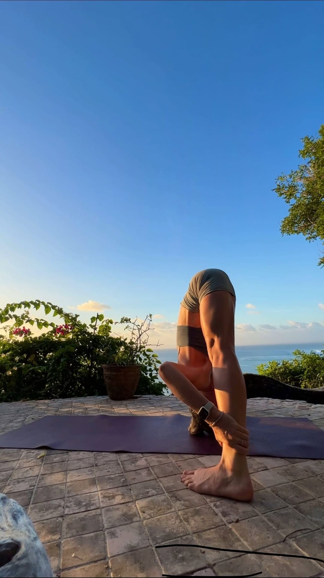 Post 9 by Yoga teacher. Psychoanalyst on Instagram (video)