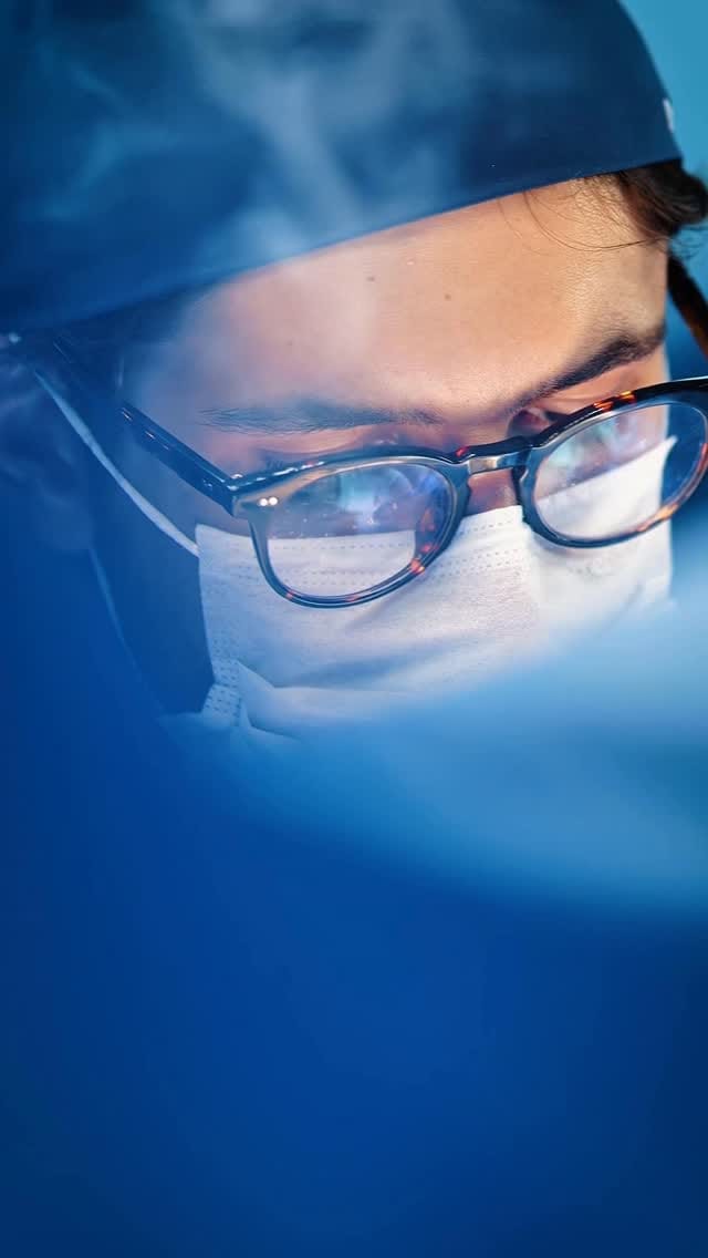 Post 7 by Dr. Tiago Cachuba | Cirurgião Plástico on Instagram (video)
