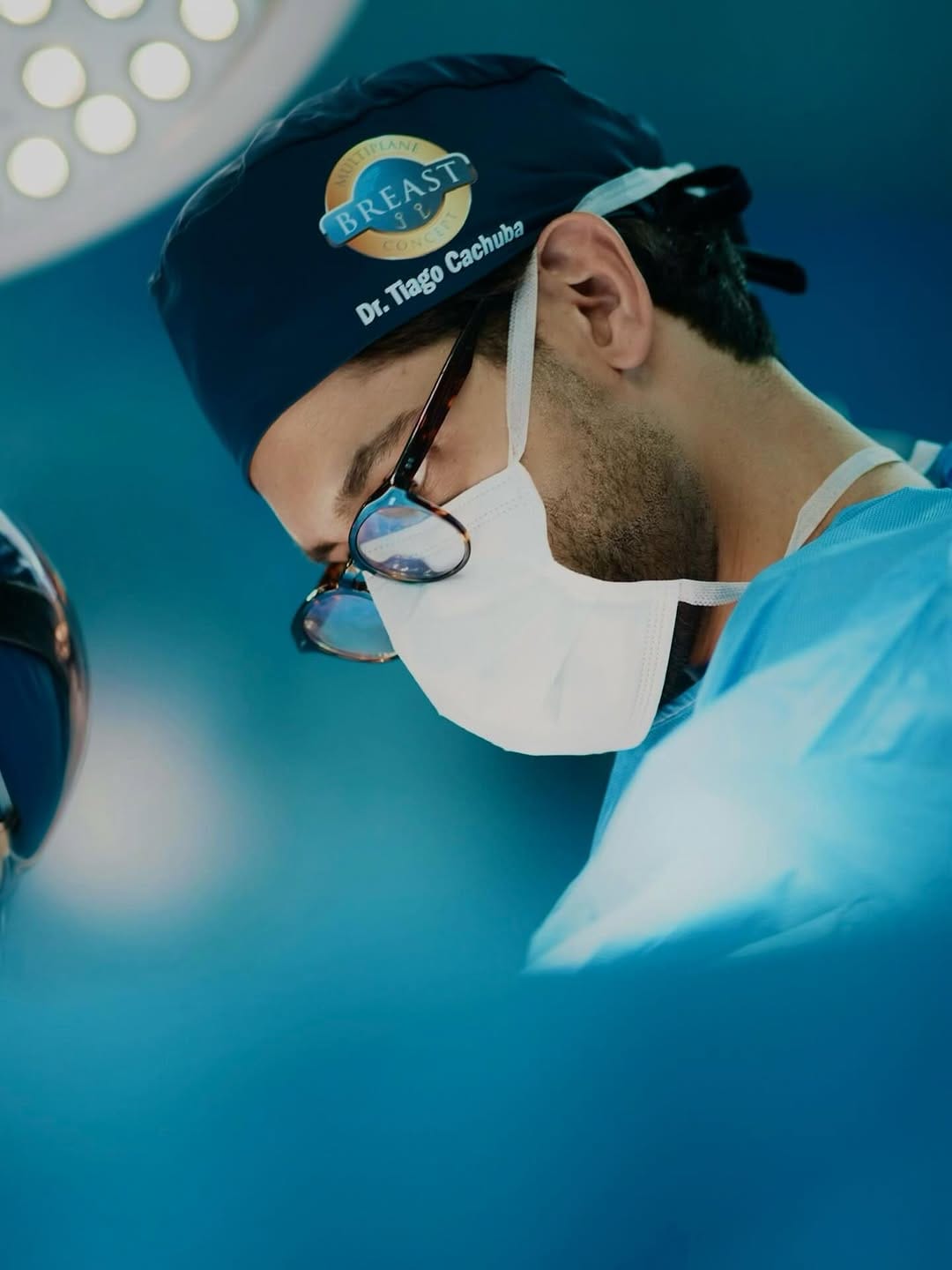 Post 6 by Dr. Tiago Cachuba | Cirurgião Plástico on Instagram (image)