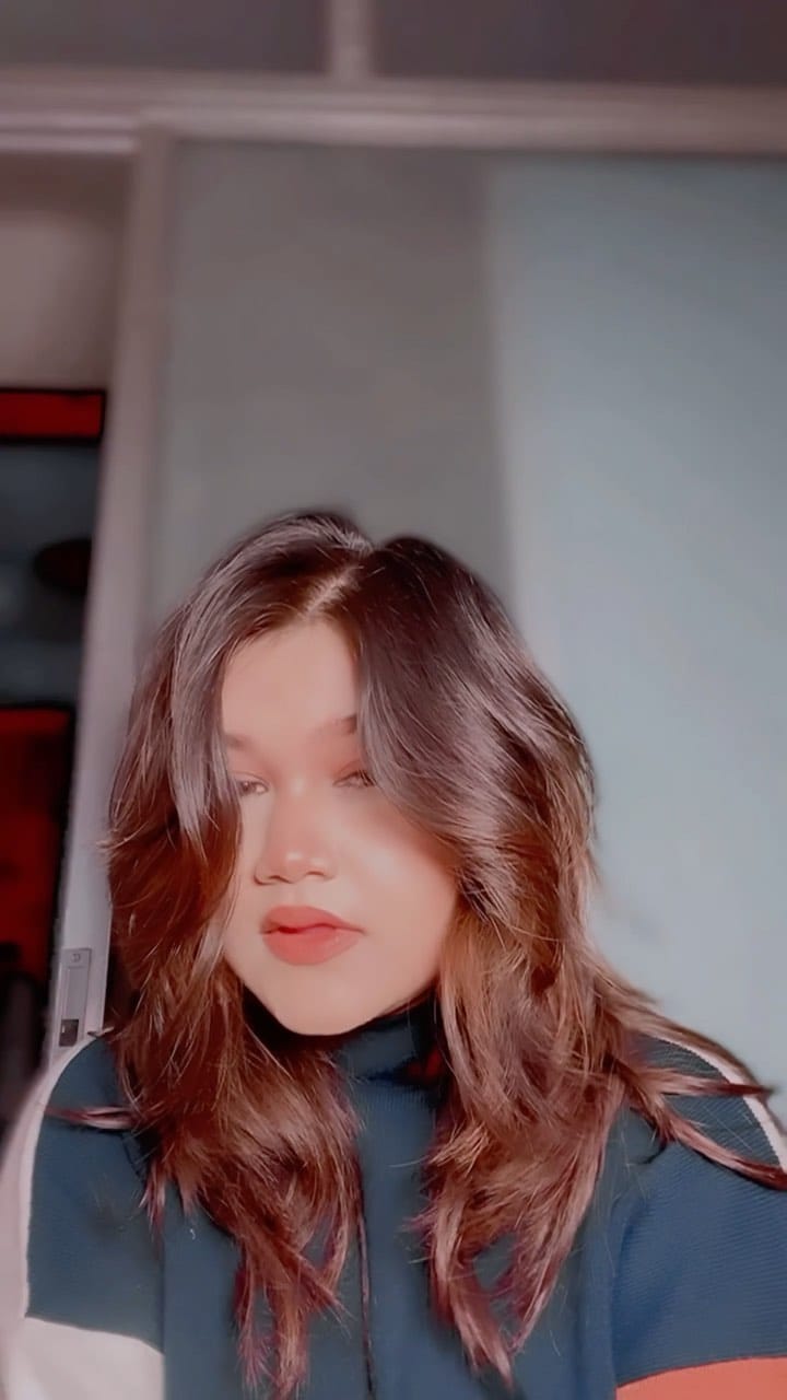 Post 7 by Aastha Das (আস্থা দাস) on Instagram (video)