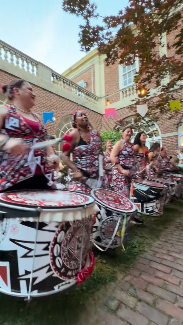 Post 3 by Batalá Washington 🎶♀️🥁❤️🇧🇷🇺🇸 on Instagram (video)