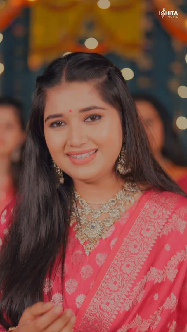 Post 2 by Ishita Vishwakarma🧿 on Instagram (video)