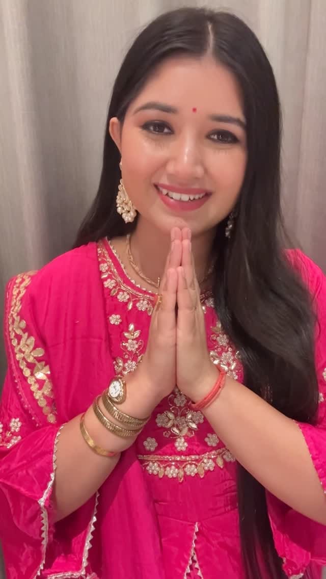 Post 9 by Ishita Vishwakarma🧿 on Instagram (video)