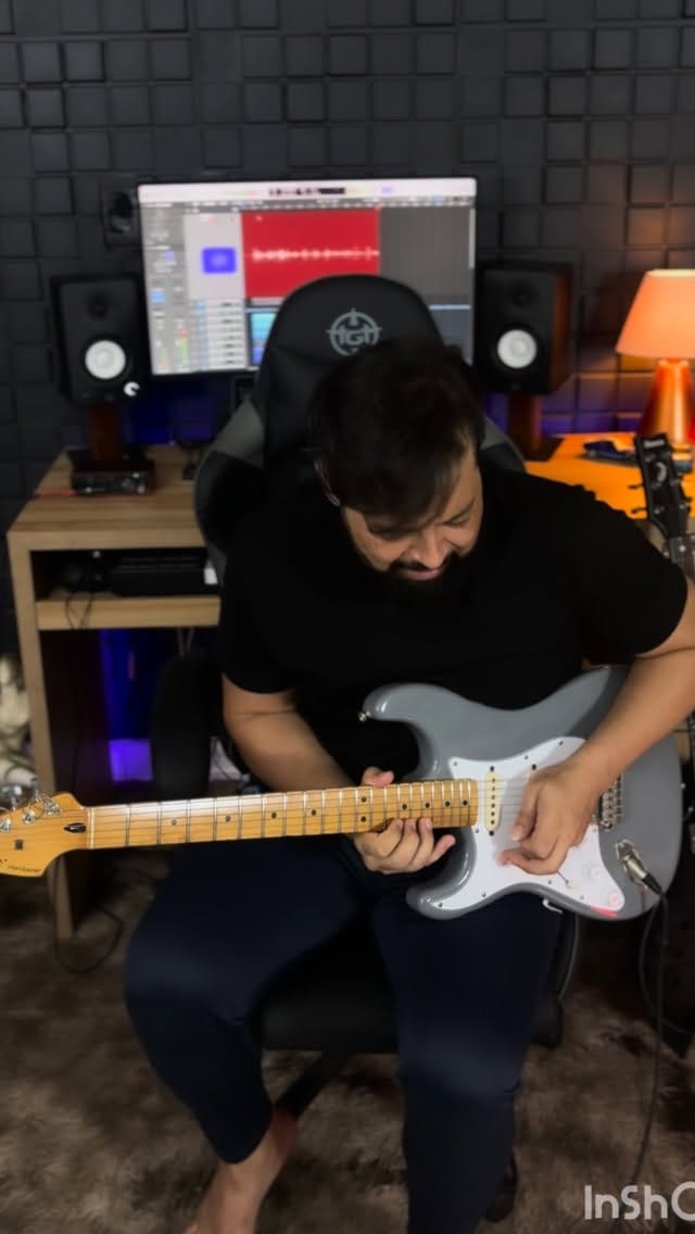 Post 4 by Silmar Lee on Instagram (video)