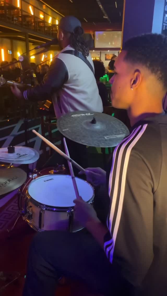 Post 1 by Єяικ ωιℓℓιαи on Instagram (video)