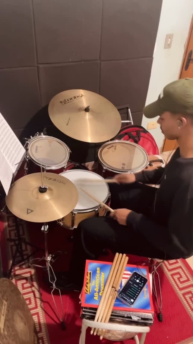 Post 2 by Єяικ ωιℓℓιαи on Instagram (video)
