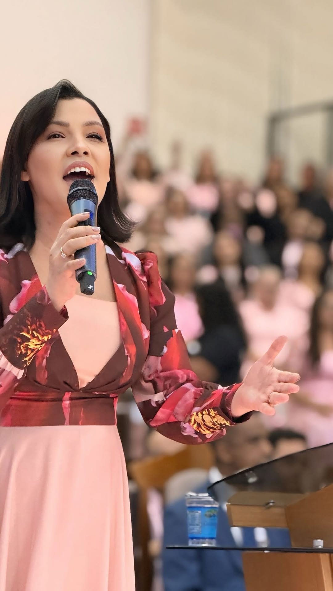 Post 3 by Sumara Santos 🎤 on Instagram (video)