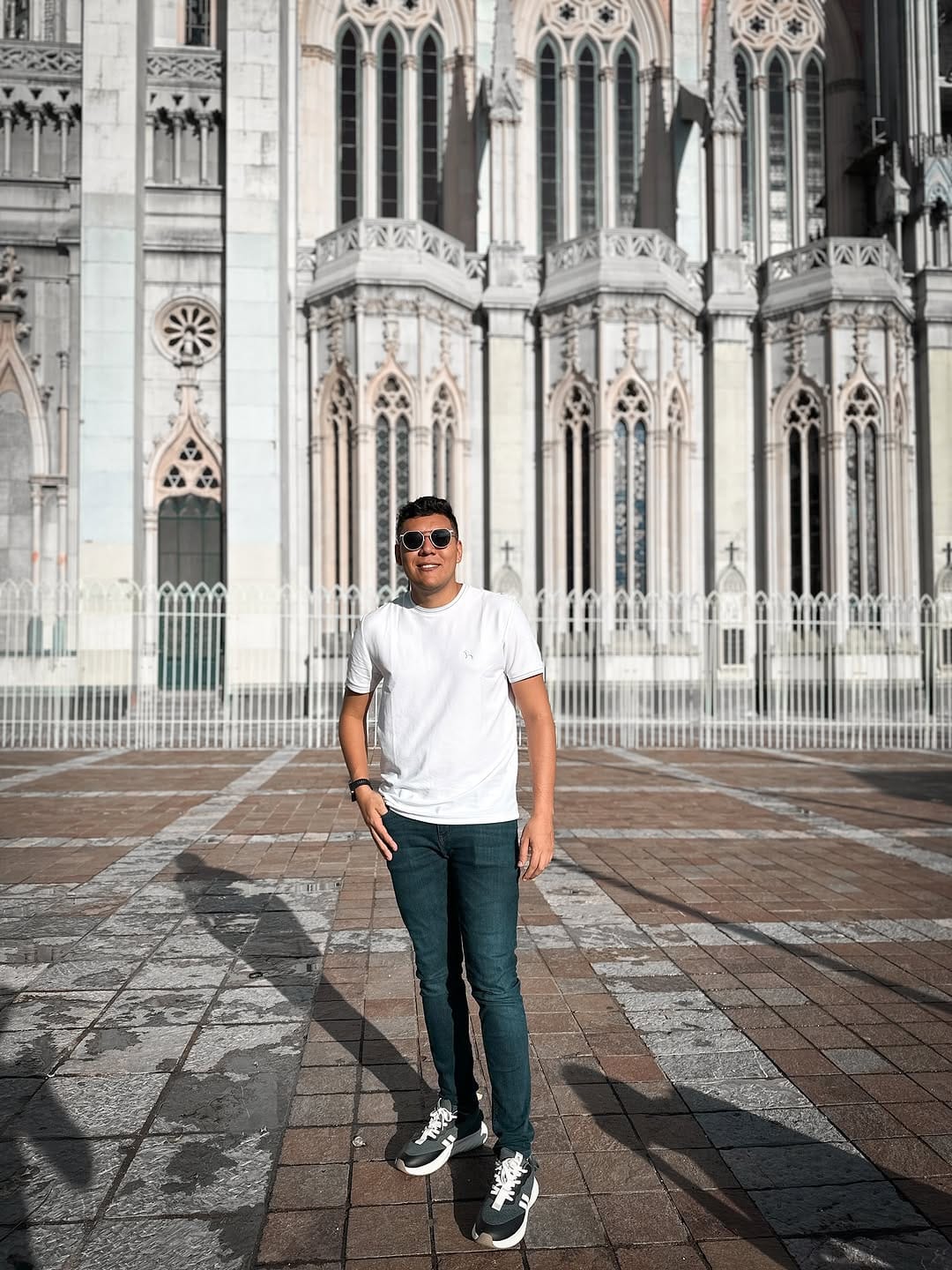 Post 8 by CAMILO SALAS R on Instagram (carousel)