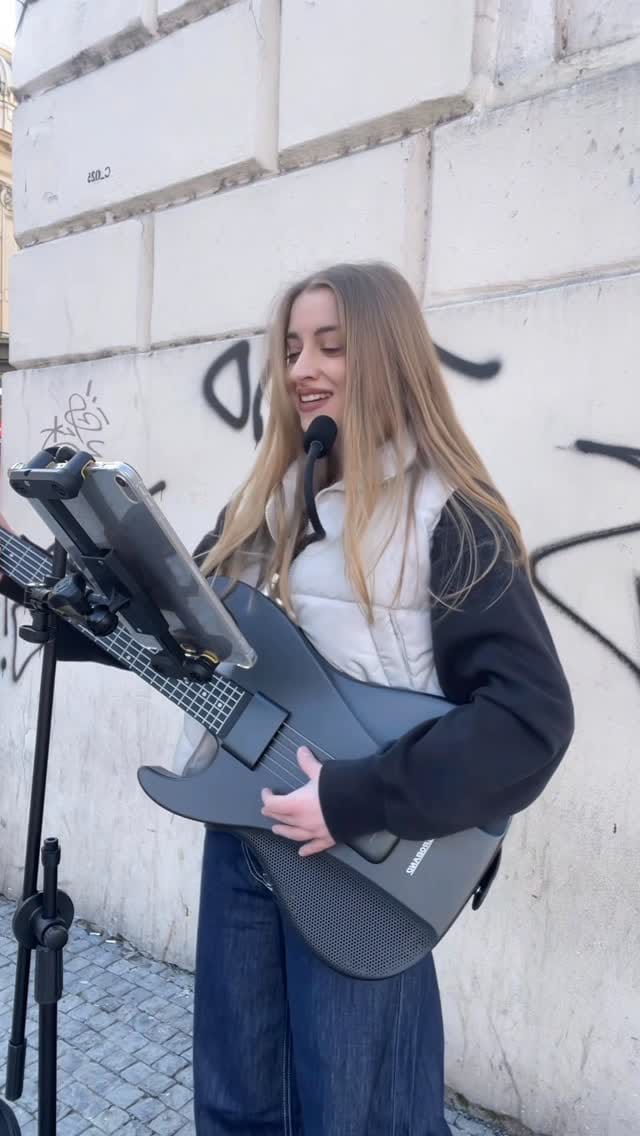 Post 8 by Natalli on Instagram (video)