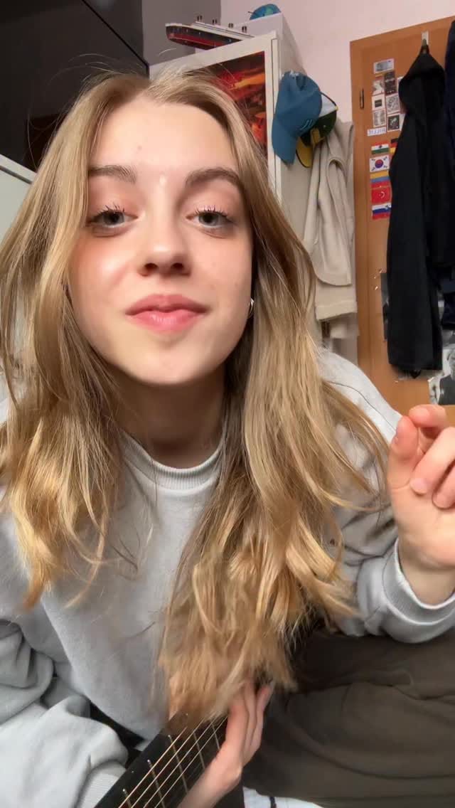 Post 5 by Natalli on Instagram (video)