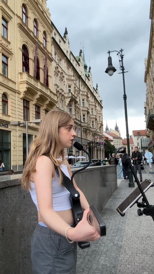 Post 6 by Natalli on Instagram (video)