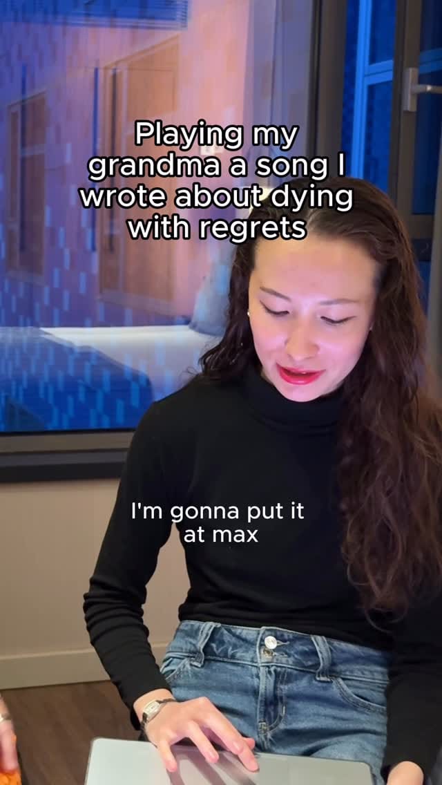 Post 8 by Cybèle on Instagram (video)