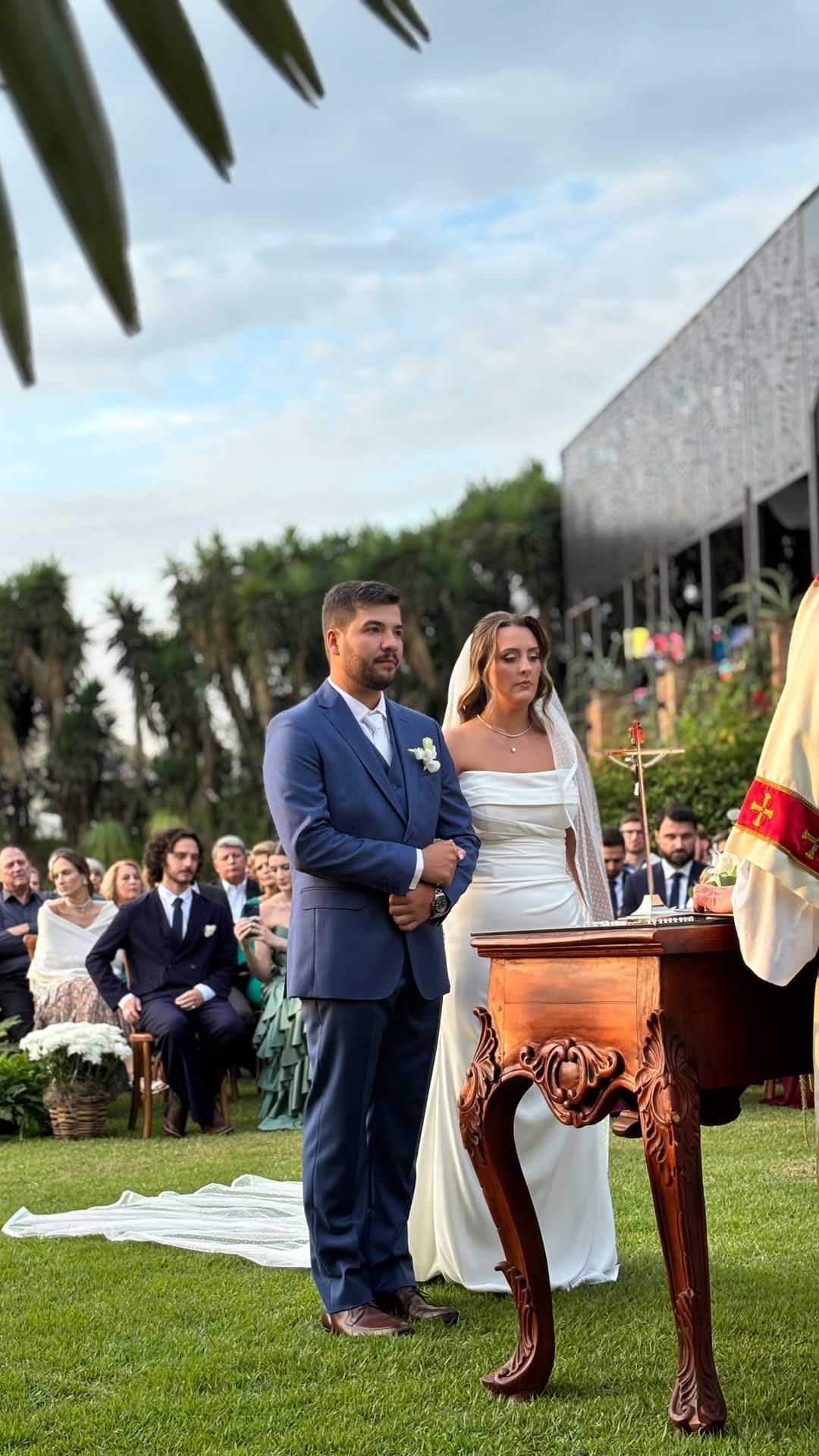 Post 3 by Poesis - Eventos Musicais | Música para Casar on Instagram (video)