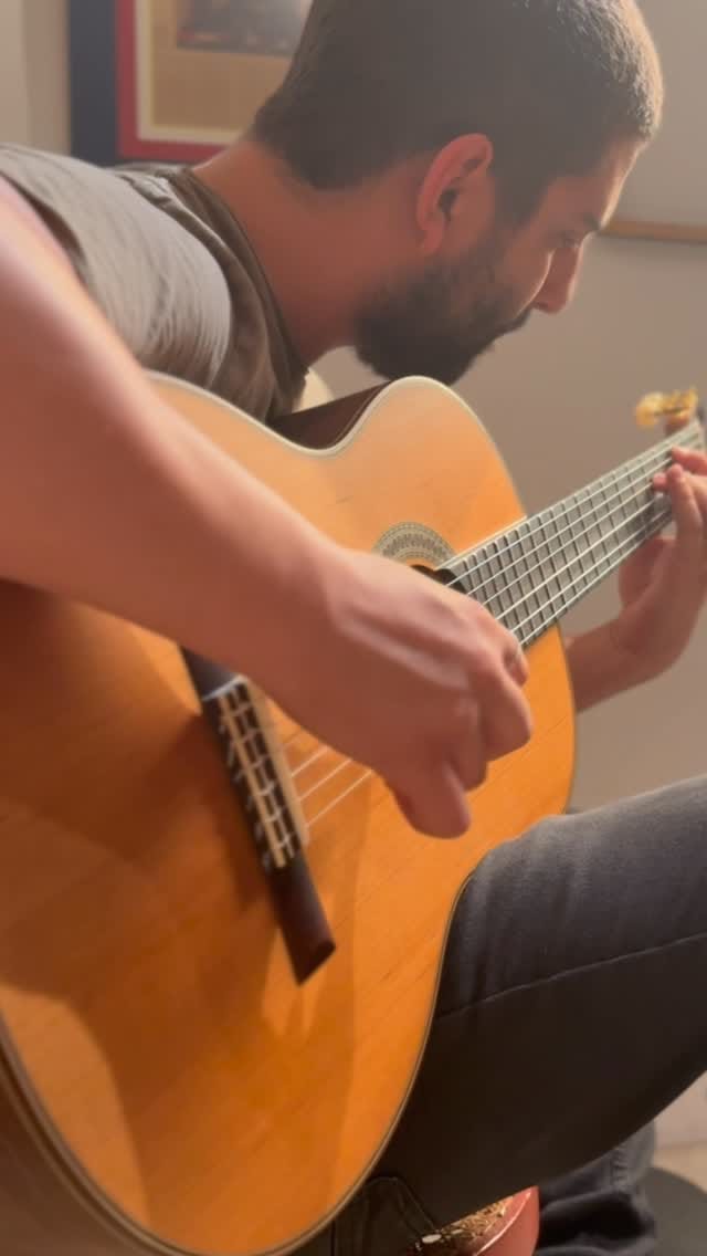 Post 4 by Carvalho Lutheria on Instagram (video)