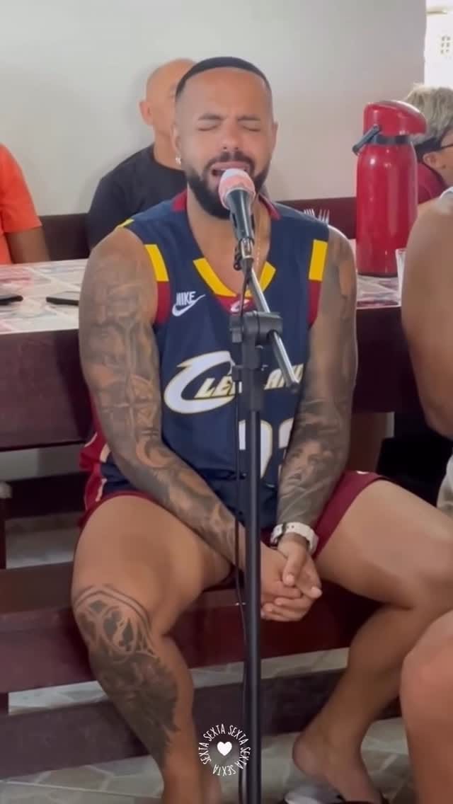 Post 2 by Lucas Gomes on Instagram (video)