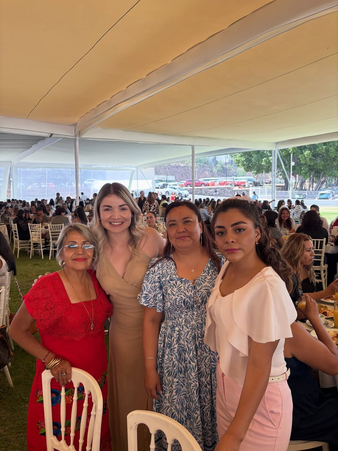 Post 5 by Vanesa Garfias on Instagram (carousel)