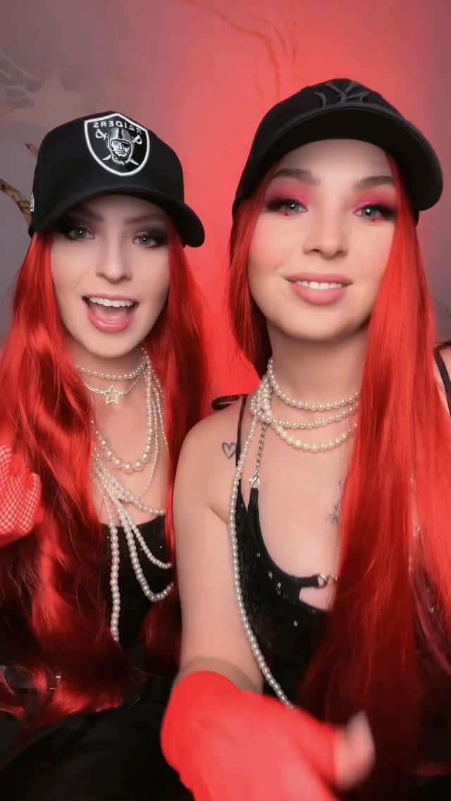 Post 5 by Natalia Siemieniecka OFICJALNE KONTO on Instagram (video)