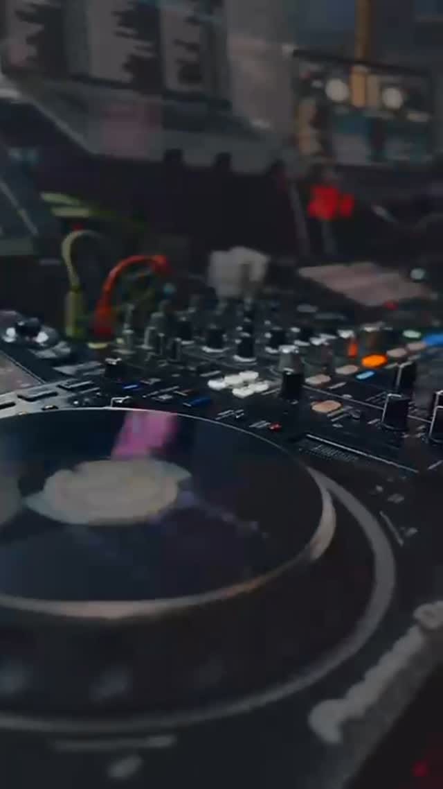 Post 1 by DJ Vagner M | Open Format DJ 🇱🇺 on Instagram (video)