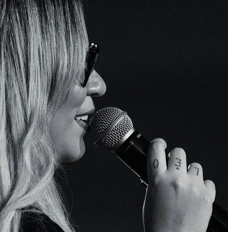 Post 8 by NIÊGA - Vanessa Oliver 🎤 on Instagram (image)
