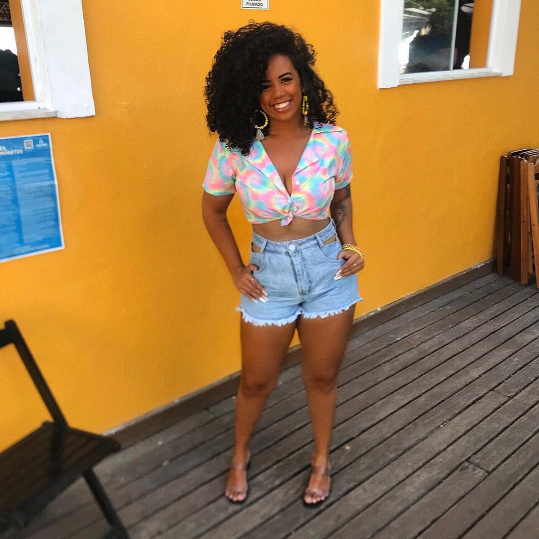 Post 3 by NIÊGA - Vanessa Oliver 🎤 on Instagram (image)